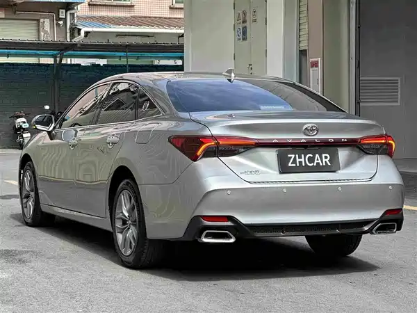 Toyota Avalon 2022