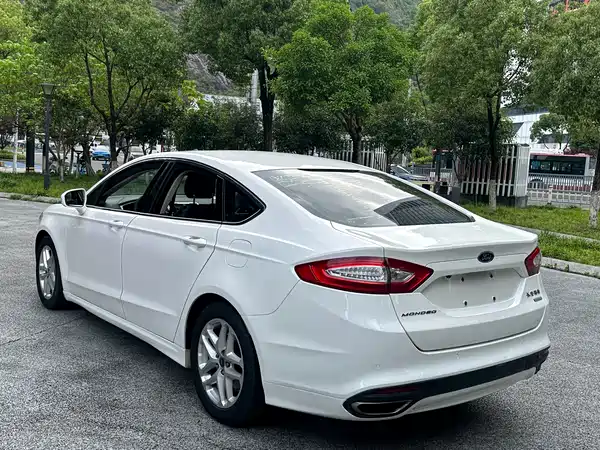 Ford Mondeo 2013