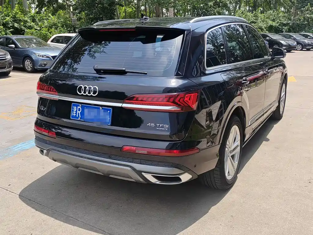 Audi Q7 2021 — фото 2