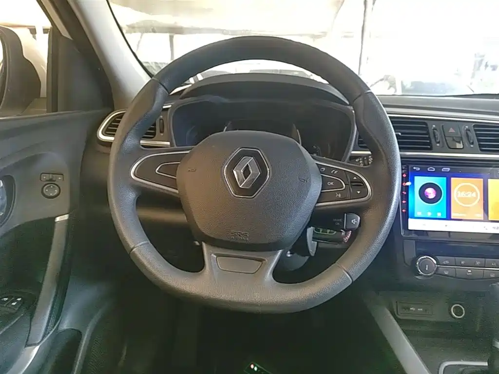 Renault Kadjar 2018 — фото 11