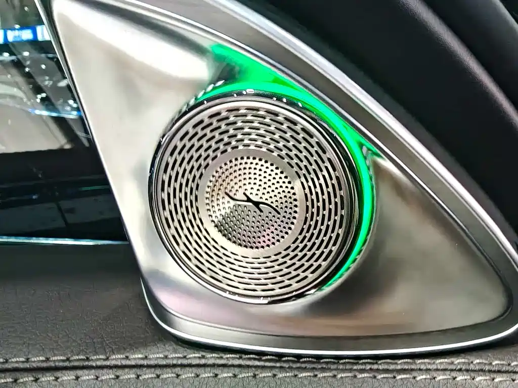 Mercedes-Benz E-Class 2023 — фото 20