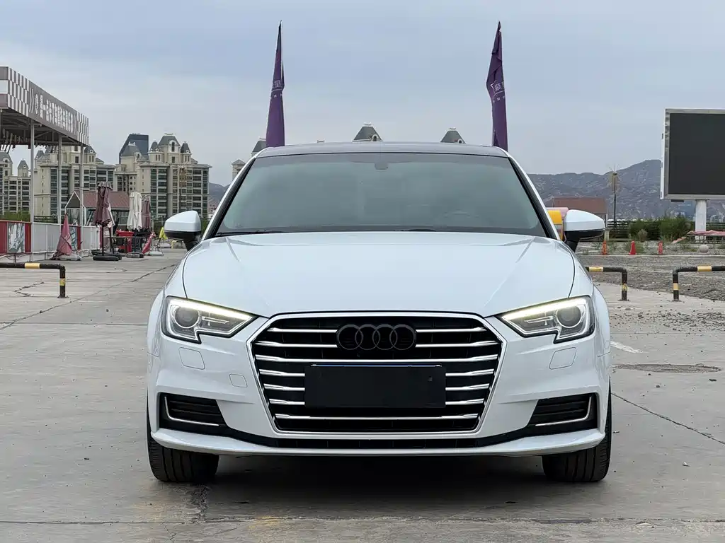 Audi A3 2020 — фото 2