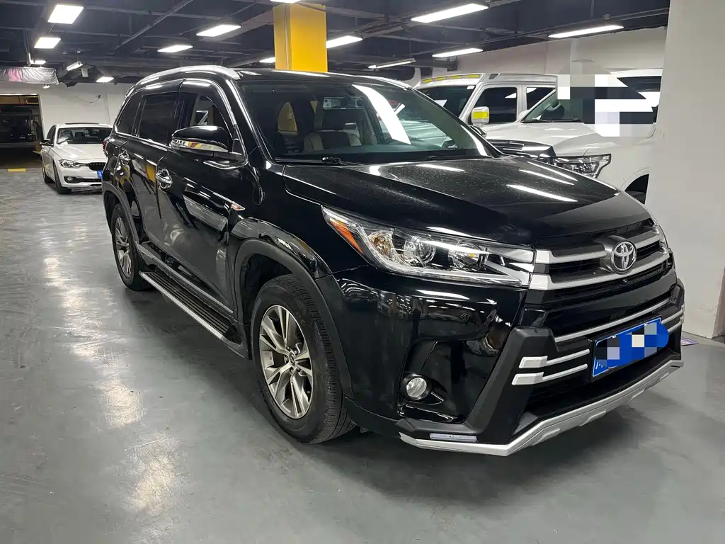 Toyota Highlander 2018 — фото 3