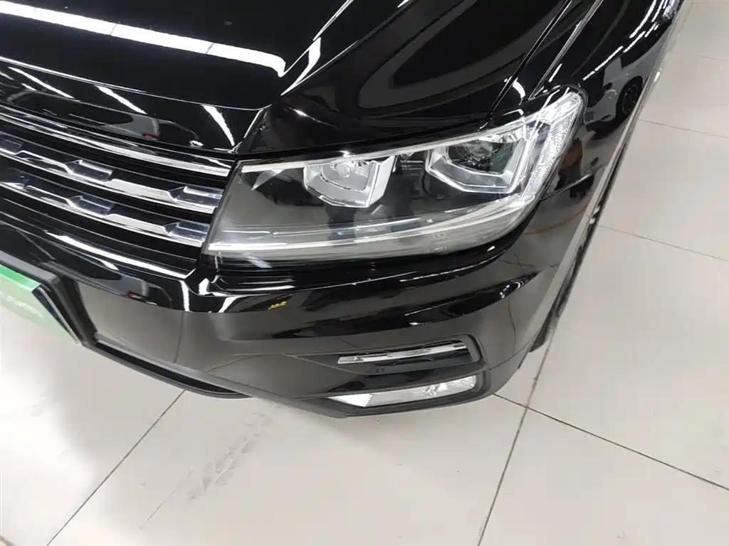 Volkswagen Tiguan L 2021 — фото 24