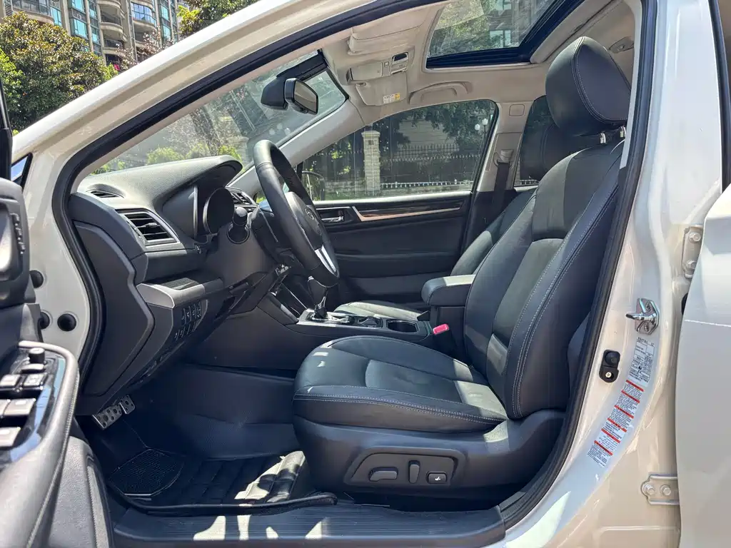 Subaru Outback 2015 — фото 8