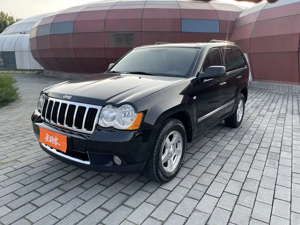 Jeep Grand Cherokee 2009 — фото 1