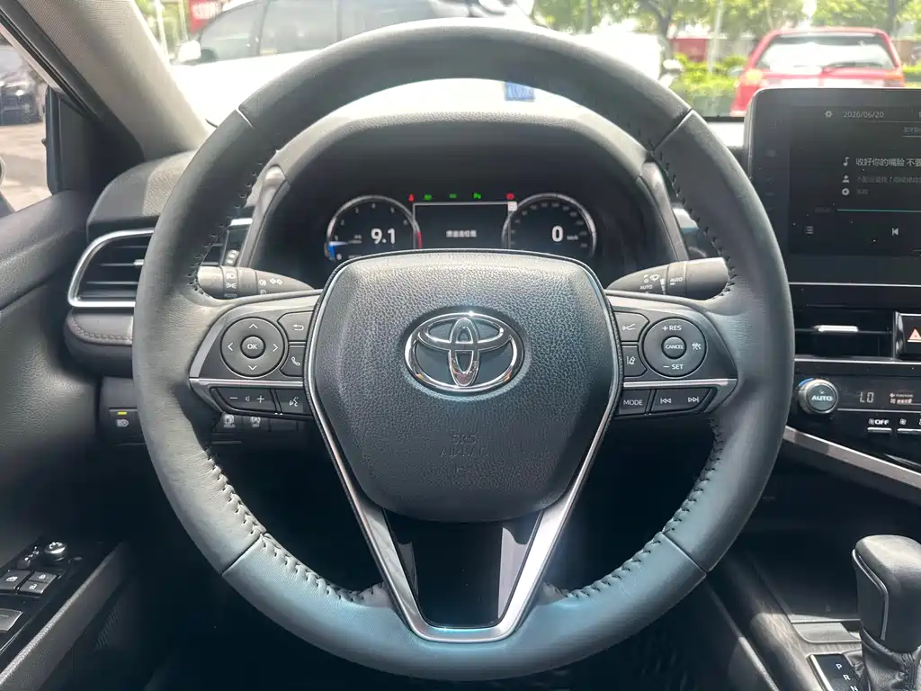 Toyota Camry 2021 — фото 23