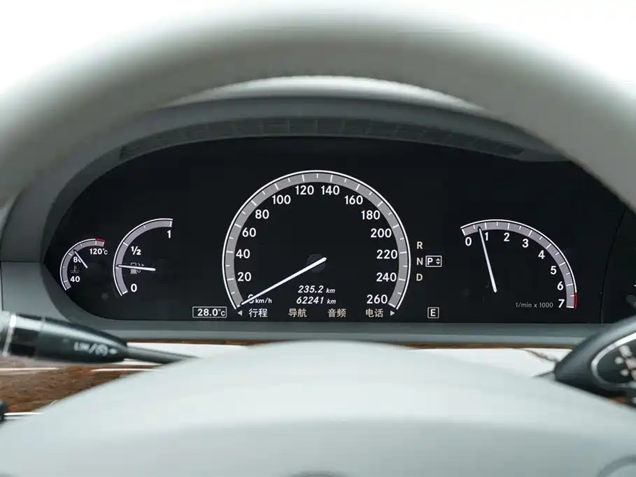 Mercedes-Benz S-Class 2011 — фото 33