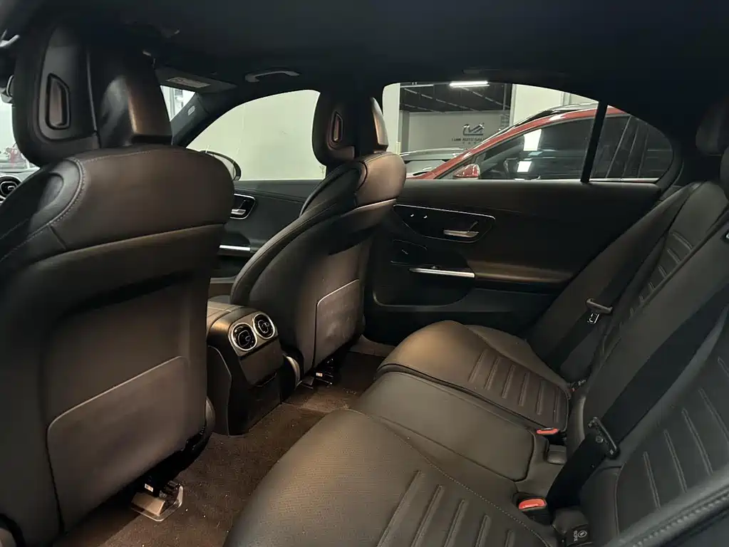 Mercedes-Benz C-Class 2022 — фото 15