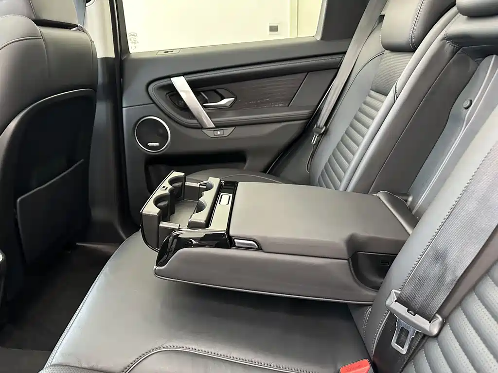 Land Rover Discovery Sport 2024 — фото 20