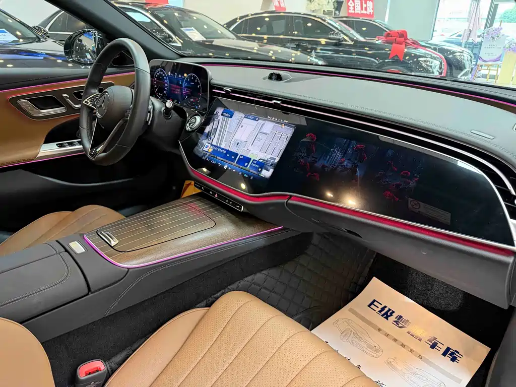 Mercedes-Benz E-Class 2024 — фото 20