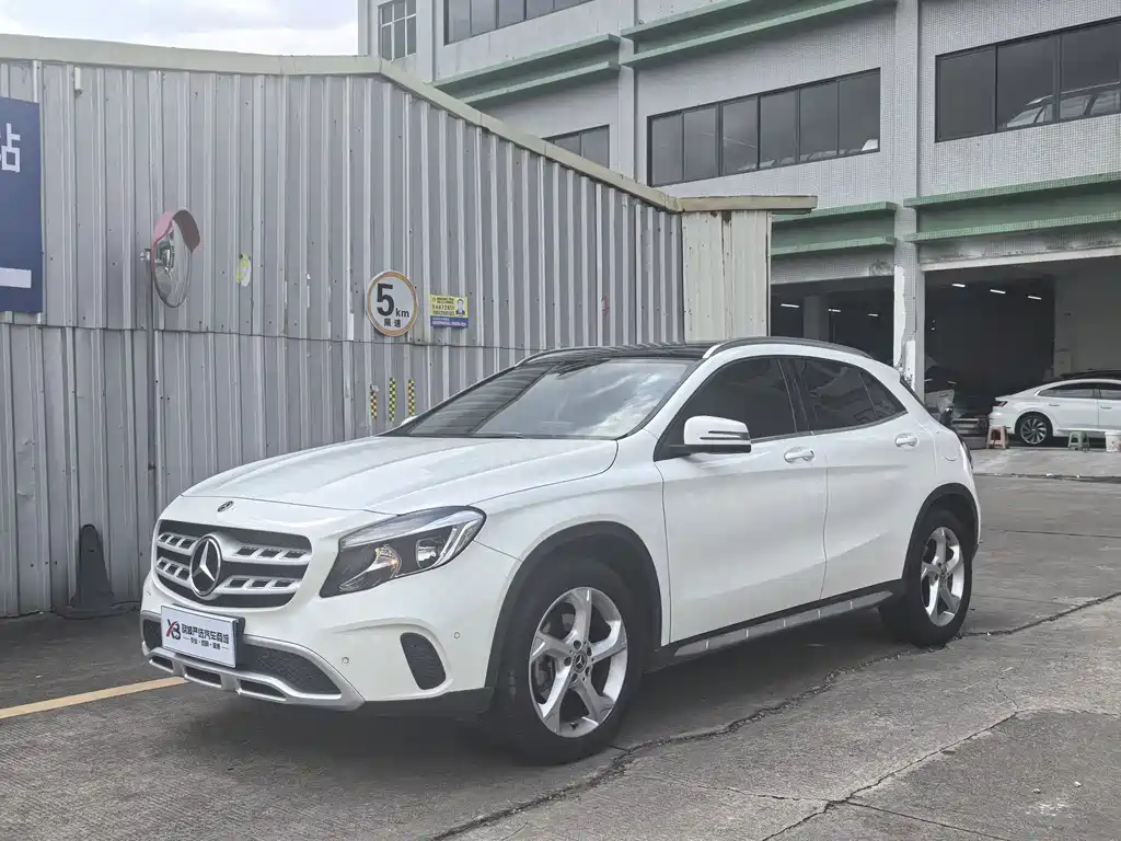 Mercedes-Benz GLA 2017
