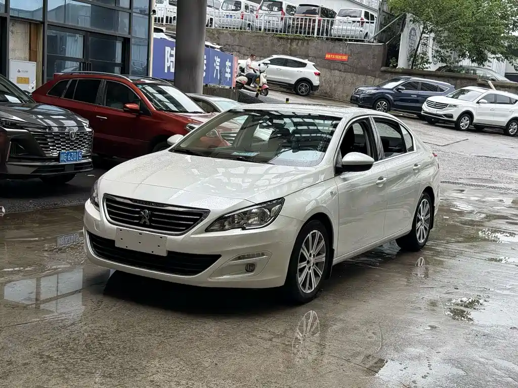 Peugeot 408 2016