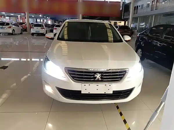 Peugeot 408 2016