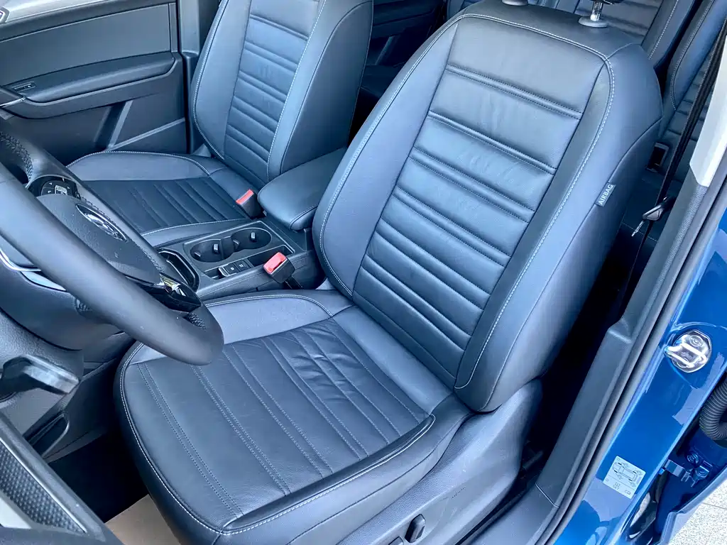 Volkswagen Touran 2017 — фото 12