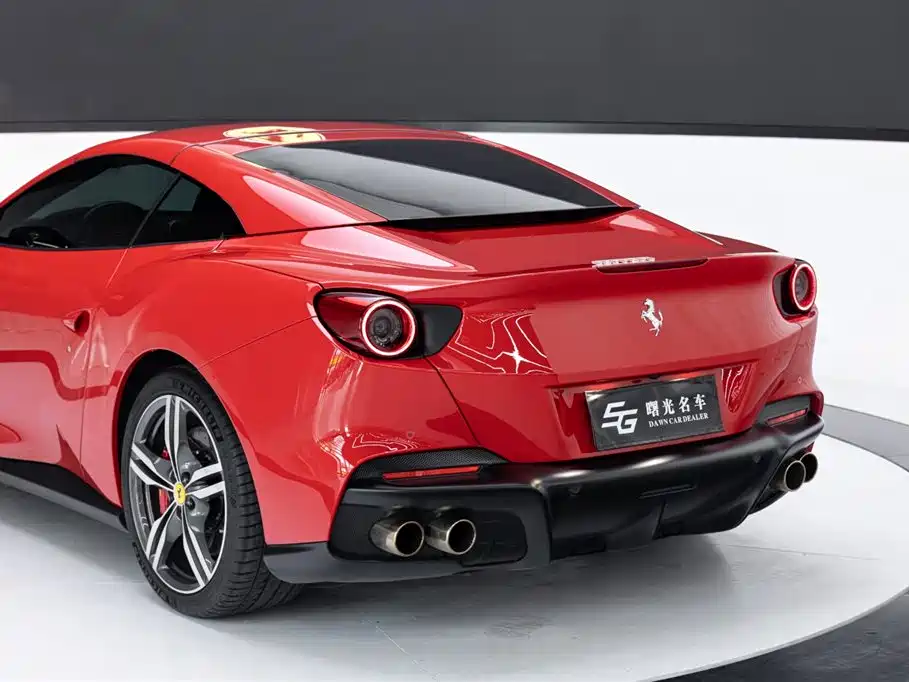 Ferrari Portofino 2023 — фото 17