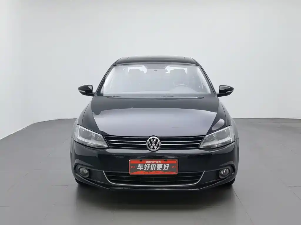 Volkswagen Sagitar 2013