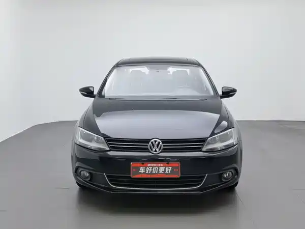 Volkswagen Sagitar 2013