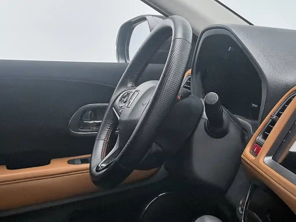 Honda Vezel 2015 — фото 22
