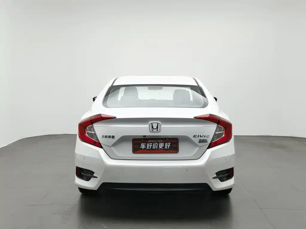 Honda Civic 2018 — фото 4
