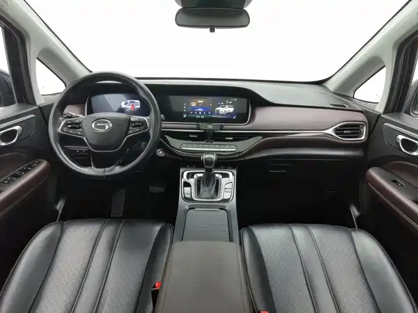 GAC Trumpchi M6 2021