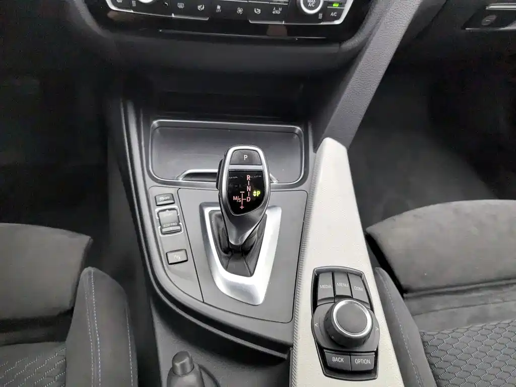 BMW 4 Series 2018 — фото 13