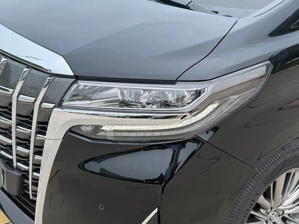 Toyota Alphard 2020 — фото 9