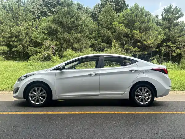 Hyundai Elantra Langdong 2016