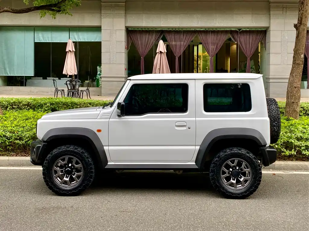 Suzuki Jimny 2020 — фото 3