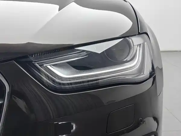 Audi A4L 2014