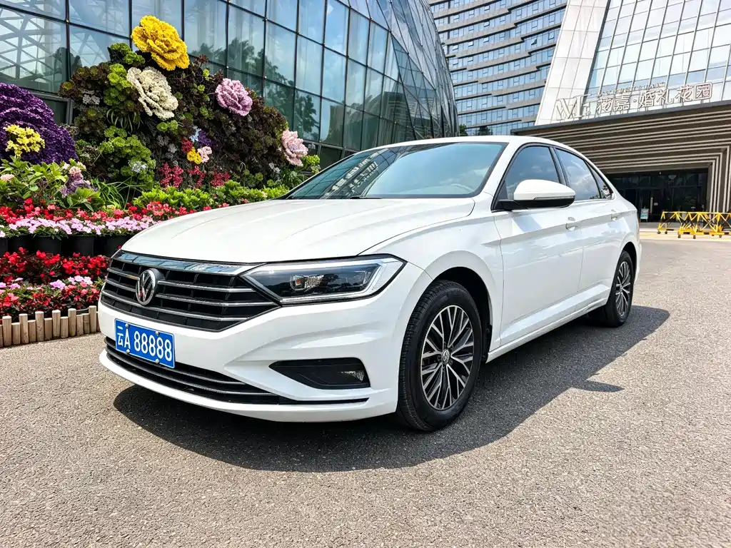 Volkswagen Sagitar 2019
