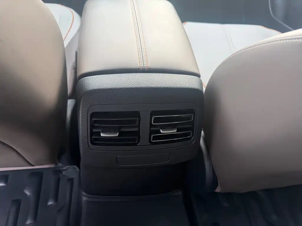 BYD Qin PLUS 2023 — фото 12