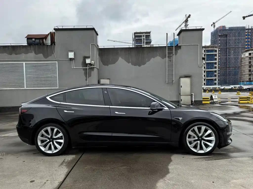 Tesla Model 3 2019 — фото 8