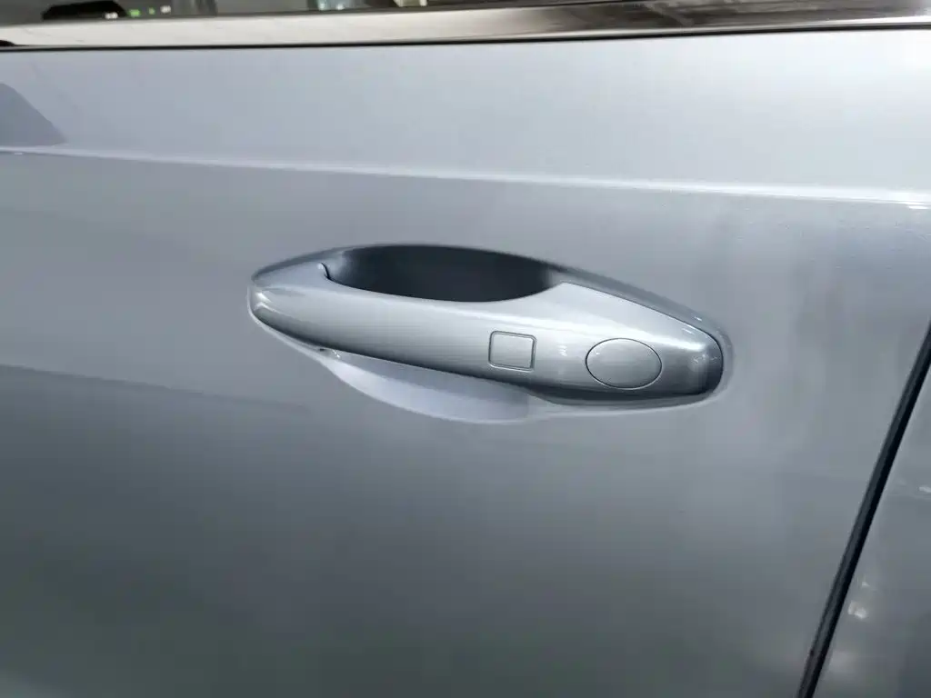 Haval H6 New Energy 2023 — фото 18