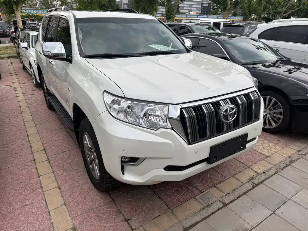 Toyota Prado 2019 — фото 3