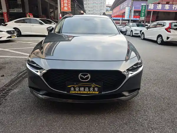 Mazda 3 Axela 2021