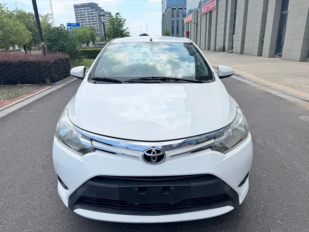 Toyota Vios 2015