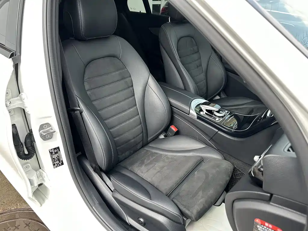 Mercedes-Benz C-Class 2018 — фото 13