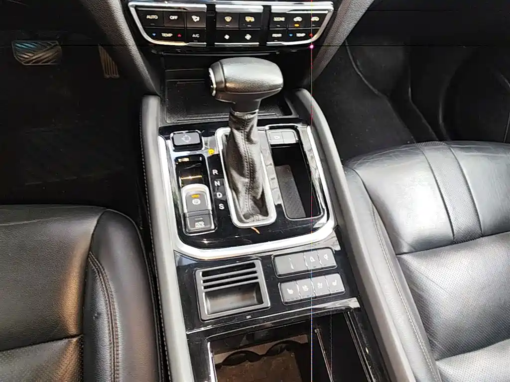 GAC Motor Trumpchi GS8 2019 — фото 14