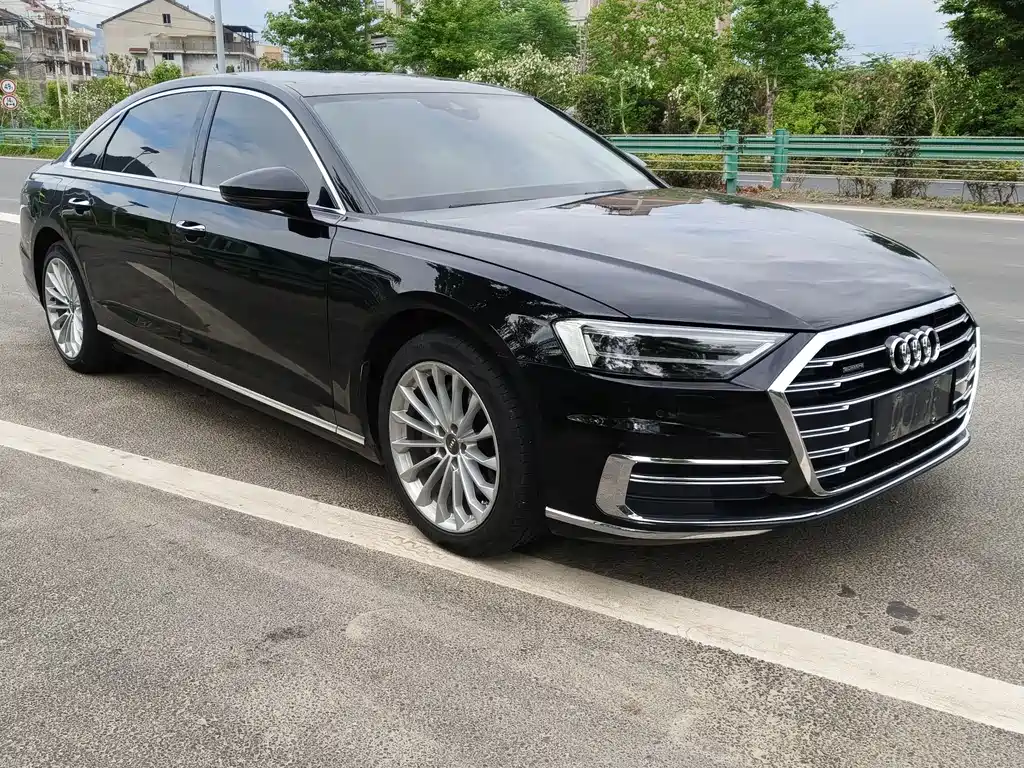 Audi A8 2020 — фото 2
