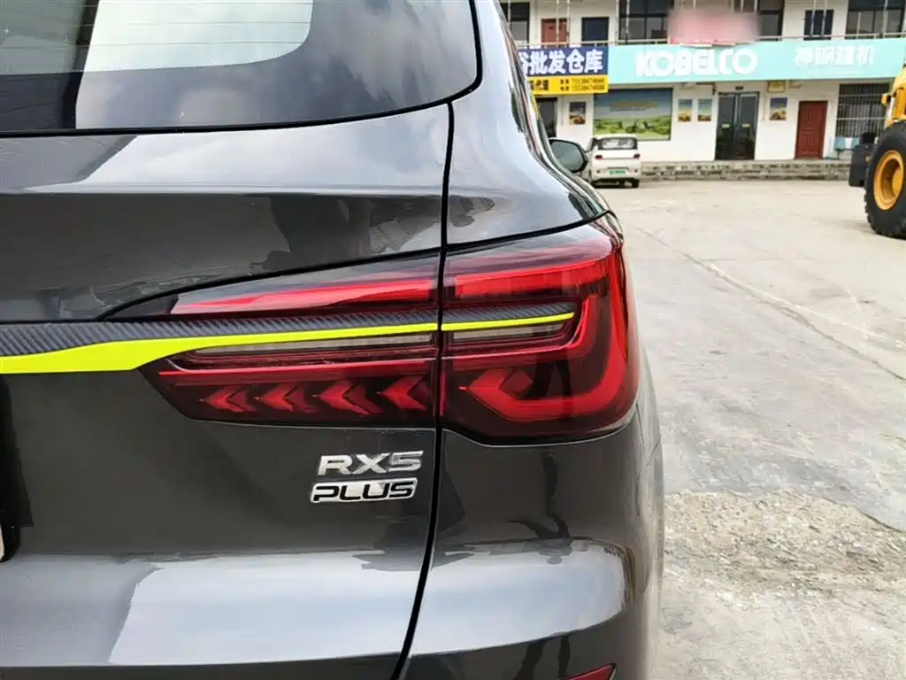Roewe RX5 2022 — фото 8
