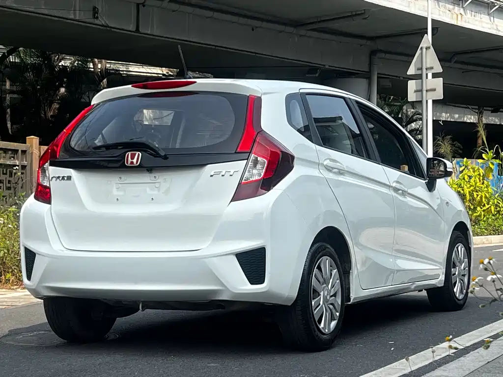 Honda Fit 2017 — фото 12