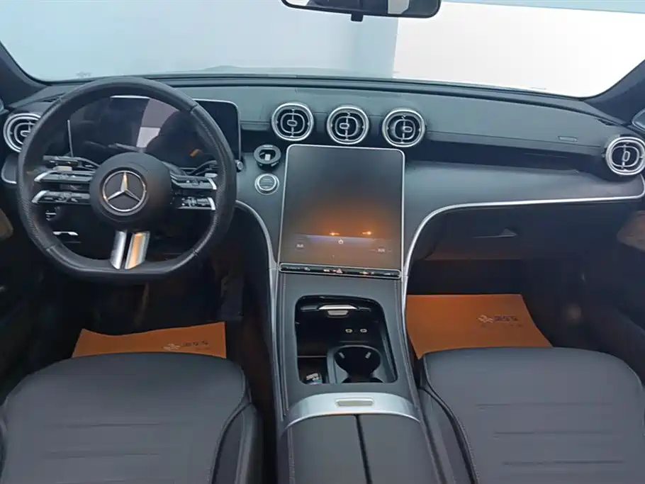 Mercedes-Benz C-Class 2023 — фото 12