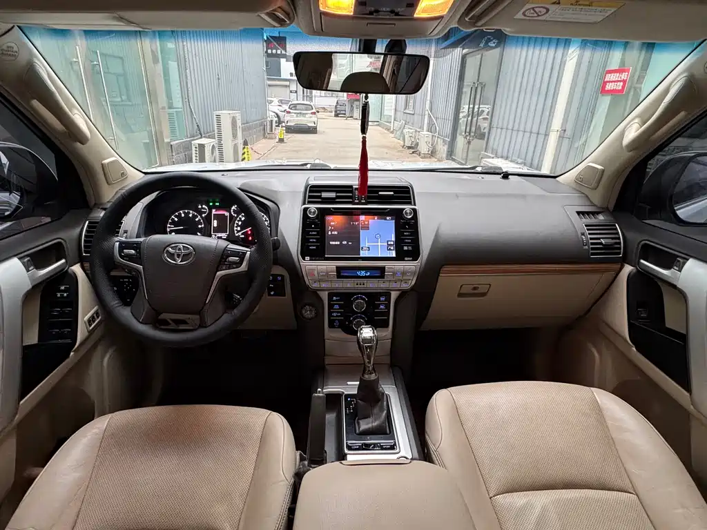 Toyota Prado 2018 — фото 12