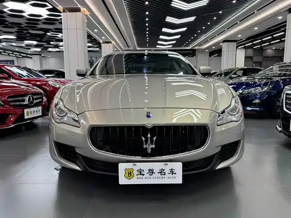 Maserati Quattroporte 2013