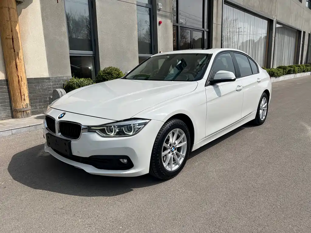 BMW 3 Series 2016 — фото 1