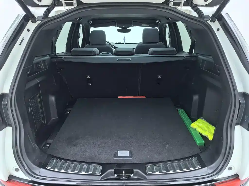 Land Rover Discovery Sport 2021 — фото 25