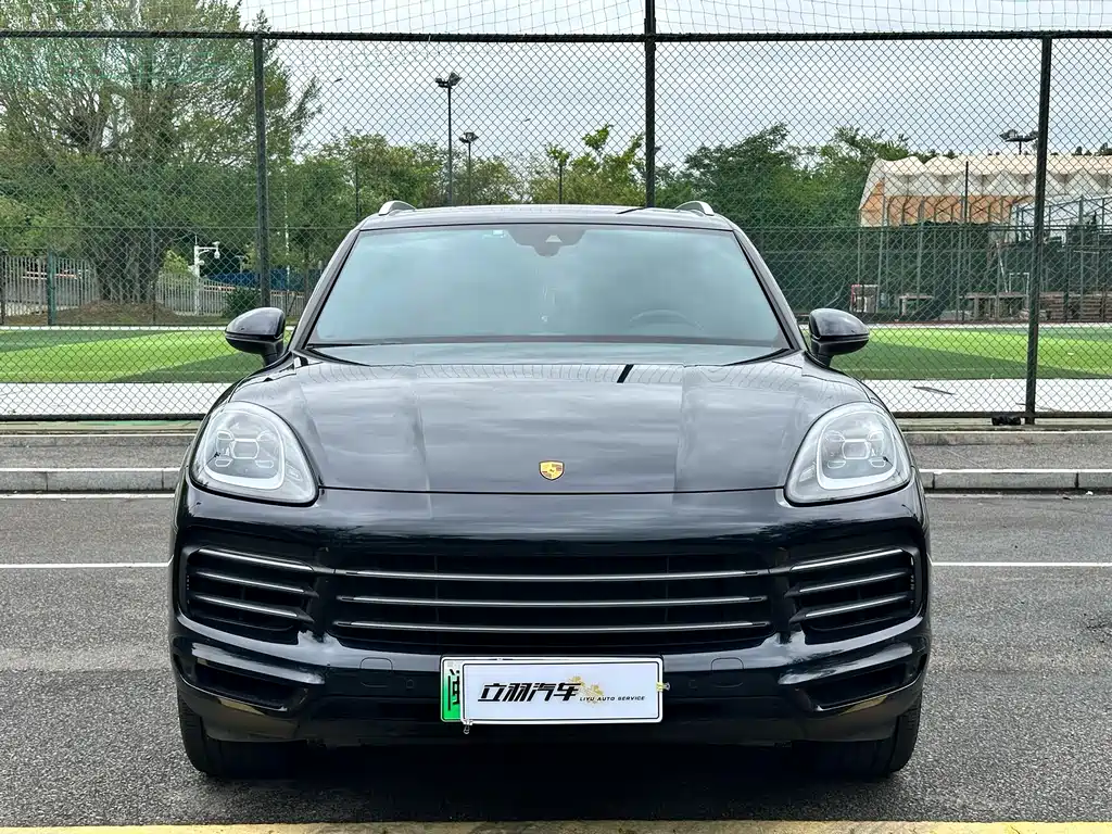 Porsche Cayenne Hybrid 2022 — фото 2