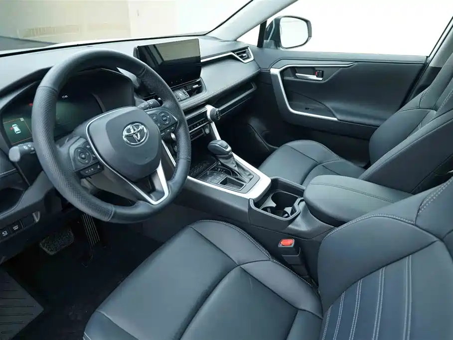 Toyota Wildlander 2024 — фото 10