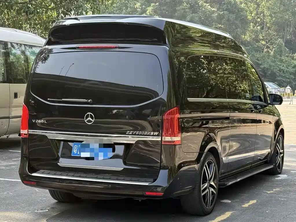 Mercedes-Benz V-Class 2017 — фото 6